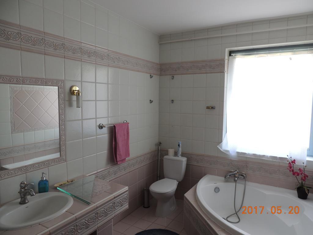 Eszter Apartman Егер Екстериор снимка